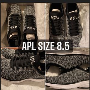 APL Women’s Techloom Phantom Black/GraySize 8.5